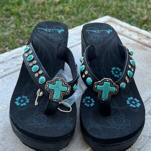 Montana West Women’s Black Flip Flop Sandals Turquoise Cross Accent - Size 9 New